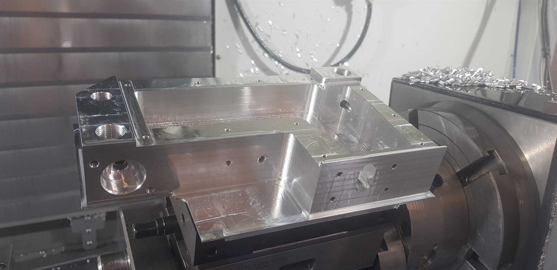 Boîtier aluminium usiné (poche) en fraisage