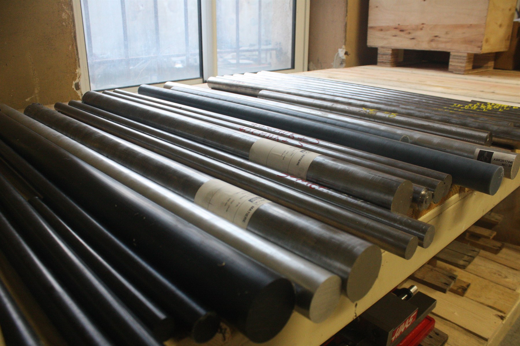 Stock de barres matière (aciers, inox, aluminium)